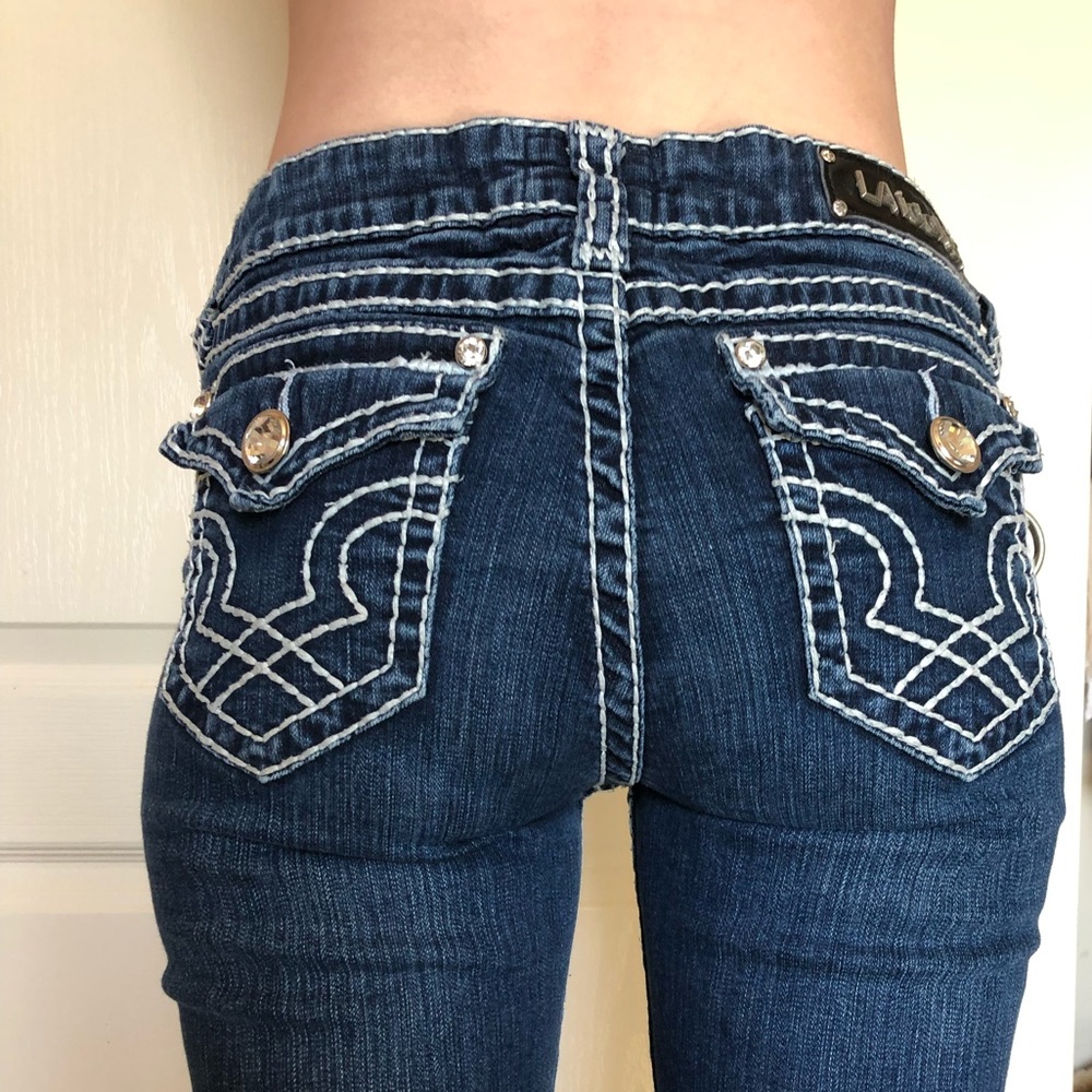 LA IDOL dark washed jeans !!